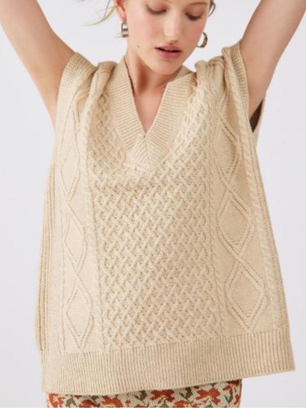 BDG by URBAN OUTFITTERS Oversized Cable Knit Sweater Vest Beige Deep V Neck